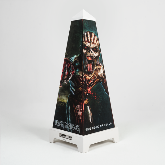 XOUNTS Soundsystem in Weiß mit dem exklusiven Iron Maiden Soul Reaper Style Cover