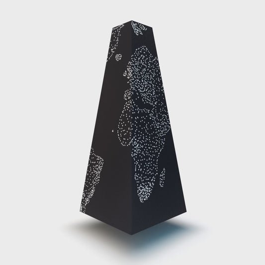 Bring die Welt der Musik in dein Zuhause – mit dem „The World“ Style Cover für dein XOUNTS Soundsystem. Das minimalistische Design aus Punktlinien formt unseren Planeten und steht für globale Verbundenheit durch Musik. Kombiniere dein kabelloses XOUNTS Musiksystem mit einem hochwertigen, individuell gestaltbaren Design-Lautsprecher. Für ein einzigartiges Wohnambiente – wo Klang auf Stil trifft.