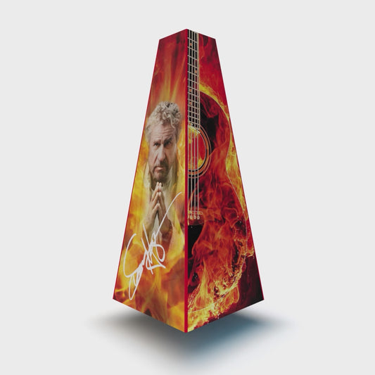 XOUNTS Soundsystem mit Sammy Hagar „Burning Guitar“ Style Cover – feuriges Design mit Gitarre in Flammen und Porträt von Sammy Hagar mit Signatur.