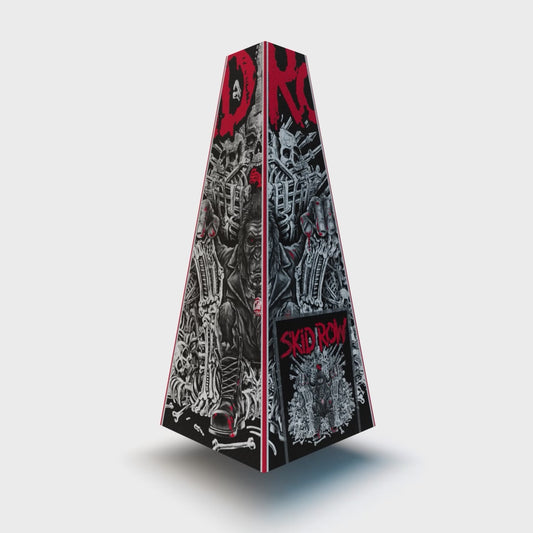 XOUNTS Soundsystem mit Skid Row „Monkey Business“ Style Cover – düsteres Artwork inspiriert vom legendären Album, mit markantem Skelettmotiv und ikonischem Band-Branding.