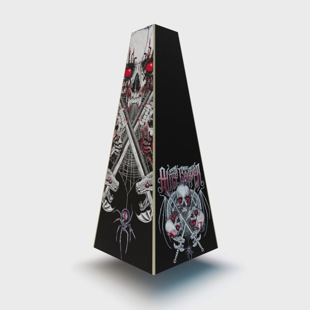 XOUNTS 360-Grad Stereo Soundsystem mit Style Cover Ghul by Alice Cooper – düsterer Design Lautsprecher mit exklusivem Horror-Rock-Artwork für ein auffälliges, rebellisches Wohnambiente
