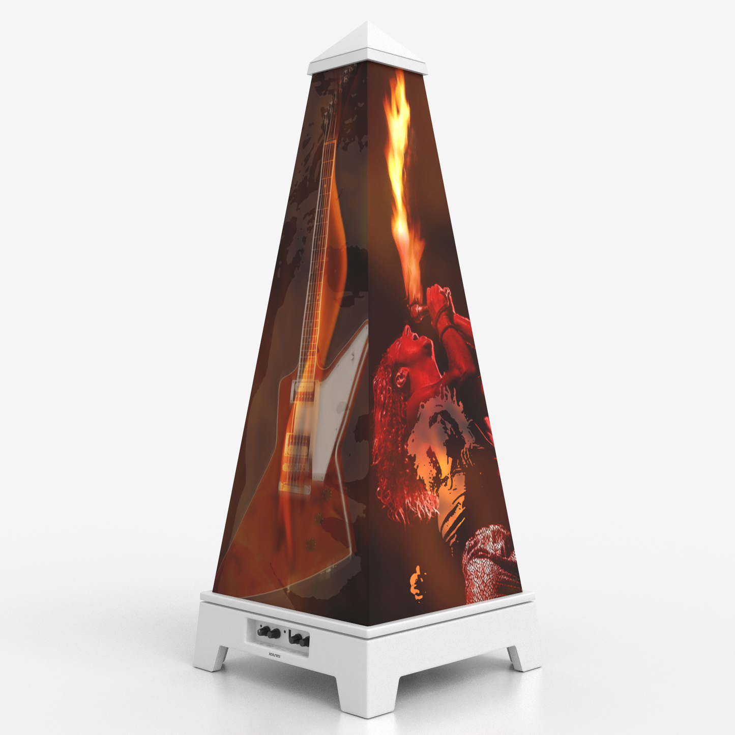 XOUNTS Soundsystem Sammy Hagar Edition im Flame Style Cover auf weißer Base – feuriges Bühnen-Artwork mit Gitarre und Feuer-Performance